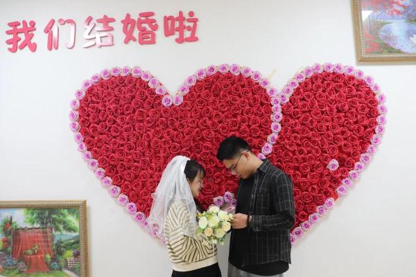 2025年农历十月适合领证和办酒席的双宜日子有哪些