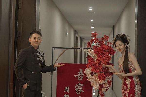 2025年9月订婚日期推荐与双方生辰八字合婚指南
