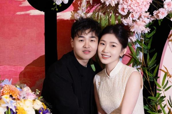 2025适合订婚的日子